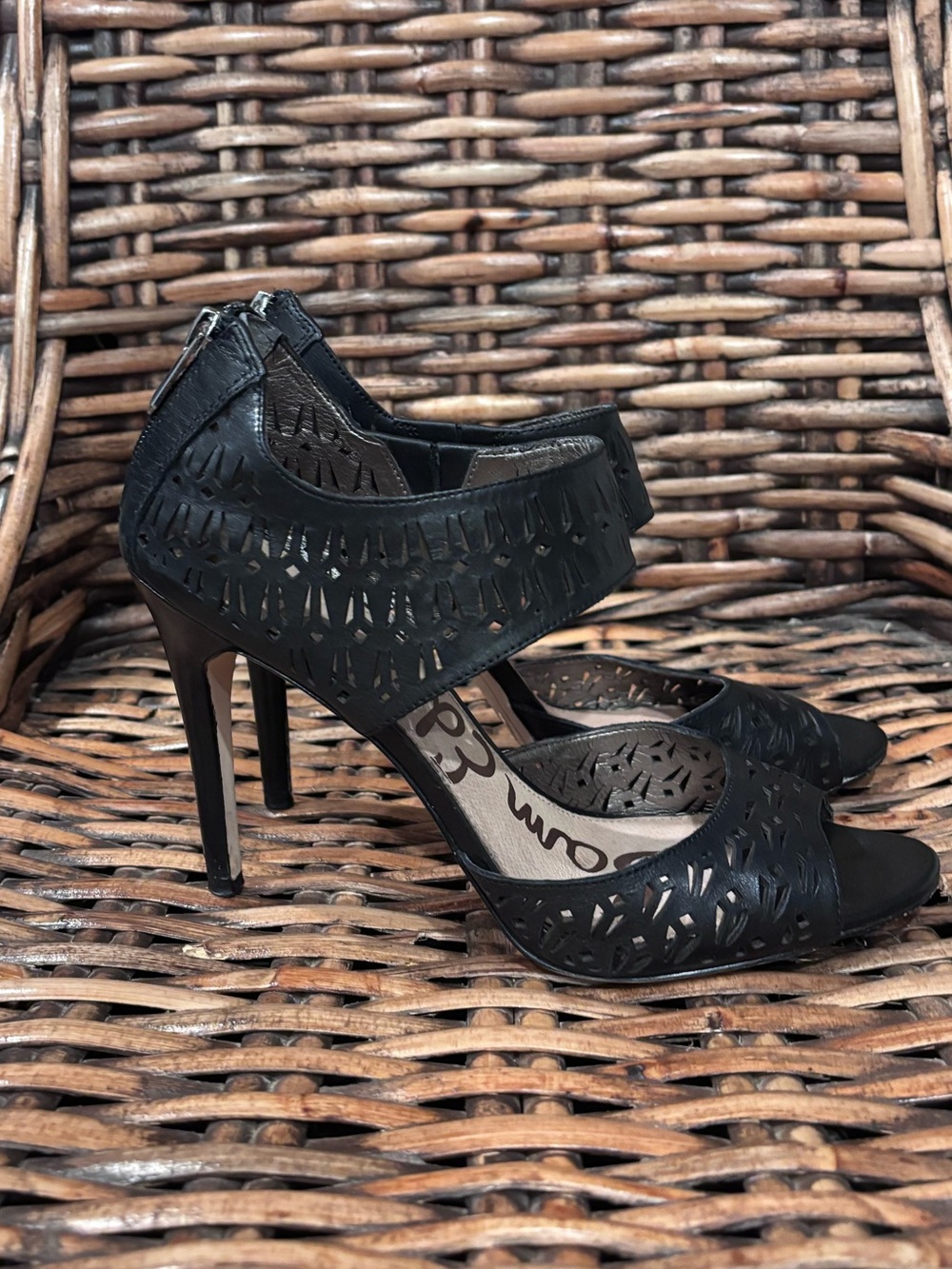 Sam Edelman Black Laser-Cut Ankle-Strap Stiletto Heels in size 10 - Picture 12 of 13